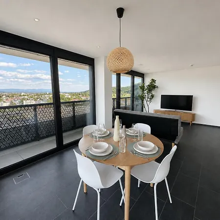 Apartment Skyline Mit Eckterrasse *