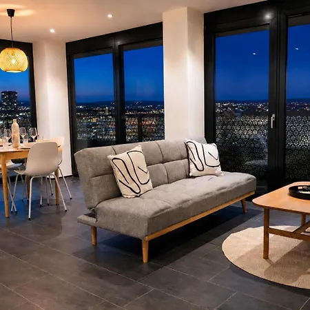 Skyline Mit Eckterrasse Zurich