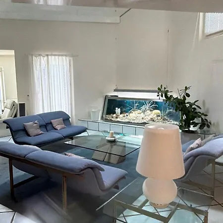 Sunshine Apartment *