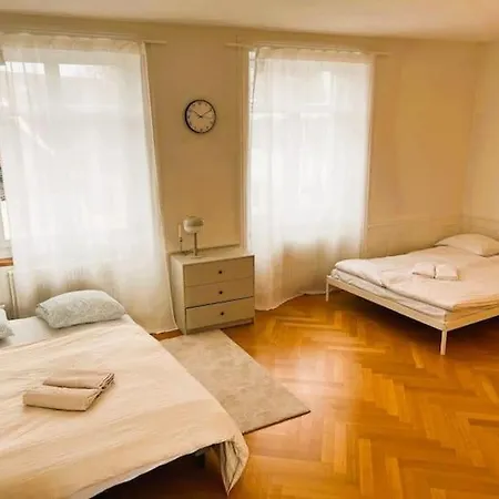 Amazing Flat In Heart Of Old Town Glockenb Apartment