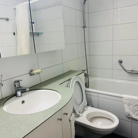Apartment Side Center In Friendly Area *