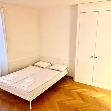 Amazing Flat In Heart Of Old Town Glockenb Apartment *