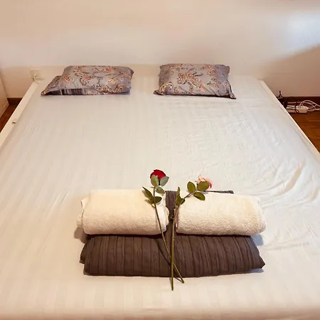 Apartment Side Center In Friendly Area Zurich