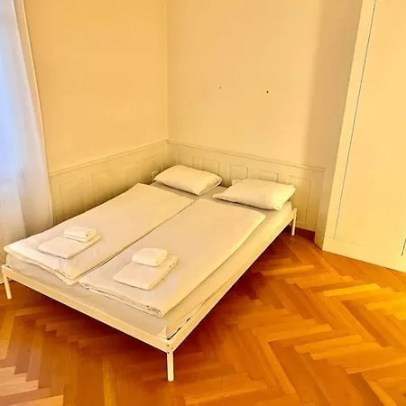 Amazing Flat In Heart Of Old Town Glockenb * Zurich