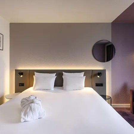 Hotel Novotel West 4*