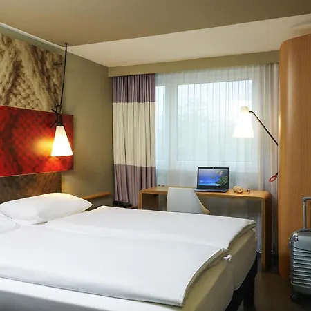 Ibis West Zurich