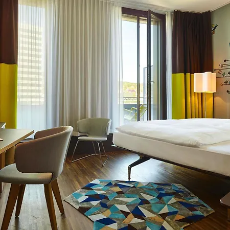 Hotel 25hours West 4*