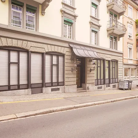 Ema House Serviced Superior Unterstrass Apartment