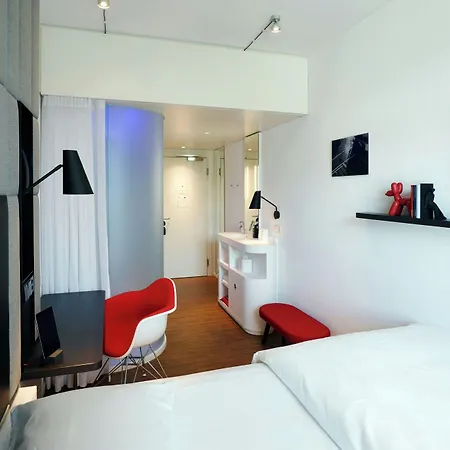 Citizenm