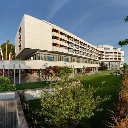 Five - Luxury Zürich