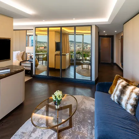 Hotel Five - Luxury 5*