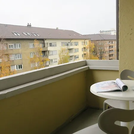 Apartment Furnished Homes *