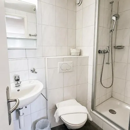 In A Perfect Location - Stork 35 * Zurich