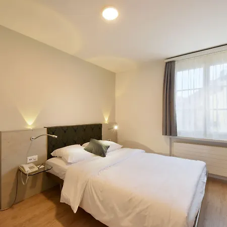 Hirschen Hotel 3*