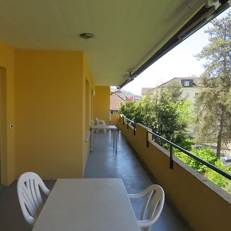 Swiss Star District 11 - Self Check-in Apartment Zürich