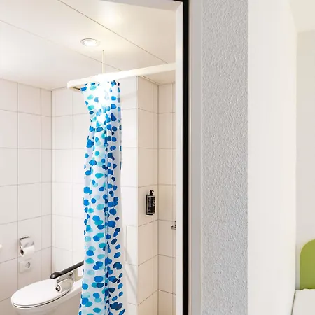 Ibis Budget West