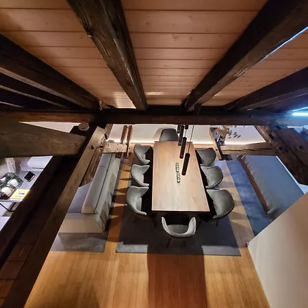 Le Bijou Lintheschergasse / Hb Apartment