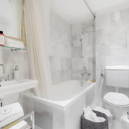 Visionapartments Albertstrasse - Self Check-In Apartment *