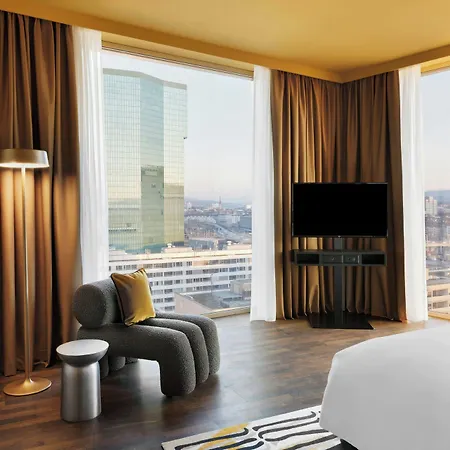 Renaissance Tower Hotel