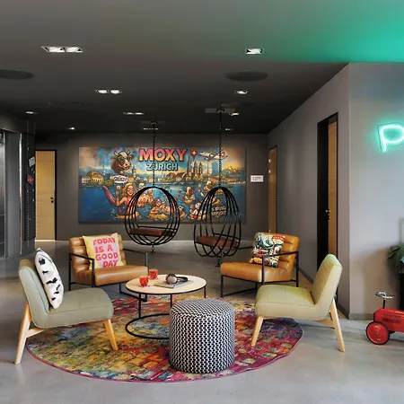 Moxy Hotel 3*