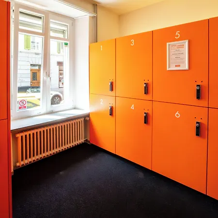Easyhotel Centre 2*