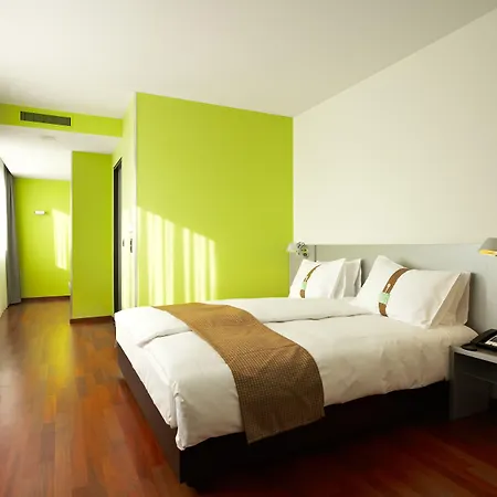 Messe By Ihg Hotel