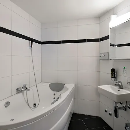 Apartment Swiss Star California - Self Check-in Zurich