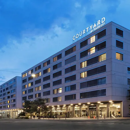Courtyard By Marriott North Hotel 4*