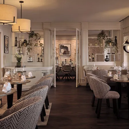 Alden Splügenschloss Hotel 5*