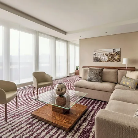 Marriott Hotel 5*