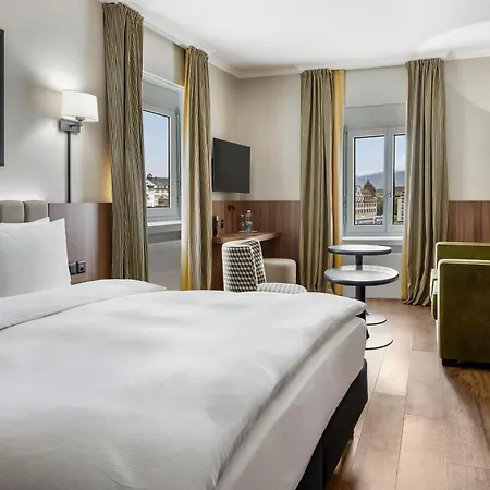 Hotel Plaza 4*