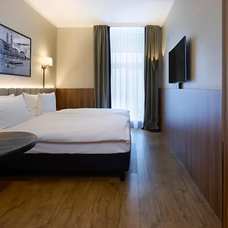 Plaza 4* Zürich
