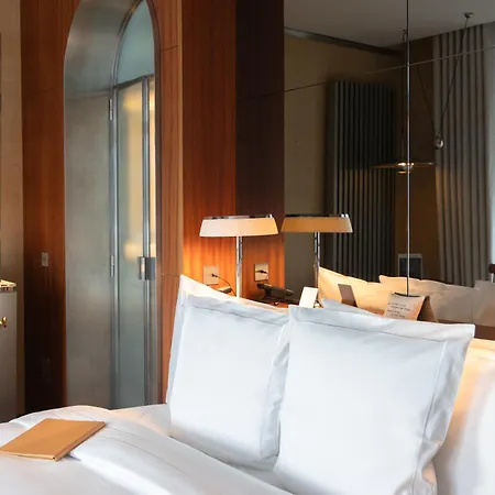 Hotel La Reserve Eden Au 5*