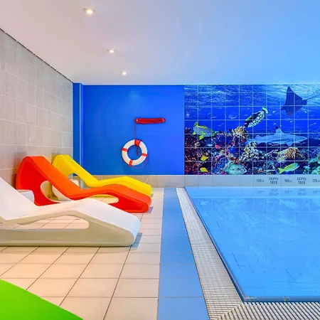 Novotel West 4*