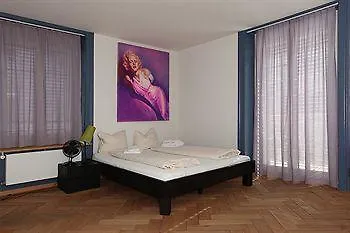 Swiss Star West End - Contactless Self Check-in Apartment Zurich