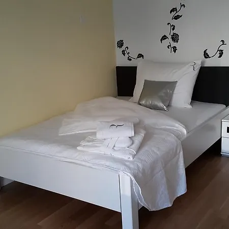 Serviced House * Zurich