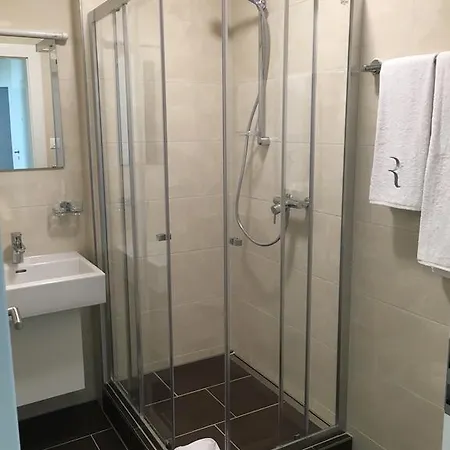 Serviced House * Zurich