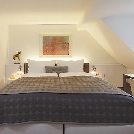 Hotel Roessli 3*