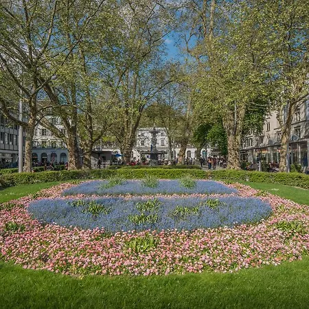 Apartment Loewenplatz Near Station By Airhome