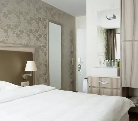 Hotel Platzhirsch - Downtown Boutique & Sushi Lounge
