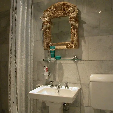 Visionapartments Albertstrasse - Self Check-in Apartment *