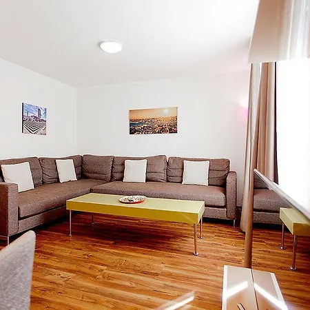 Luxury By Livingdowntown Apartment
