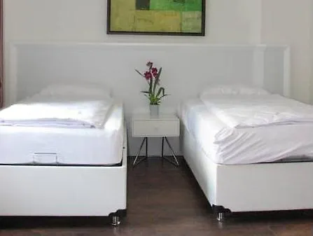 By Livingdowntown Apartment *