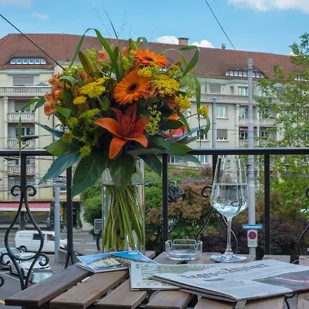 Neufeld Hotel