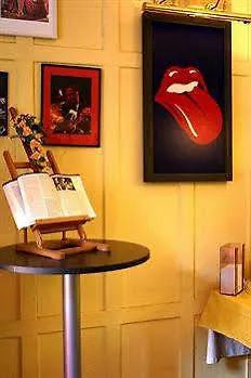 Ziczac Rock Hotel 2*