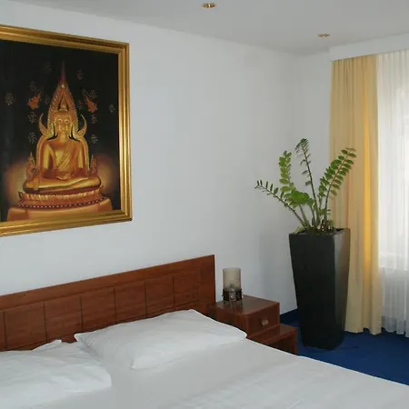 Regina Hotel