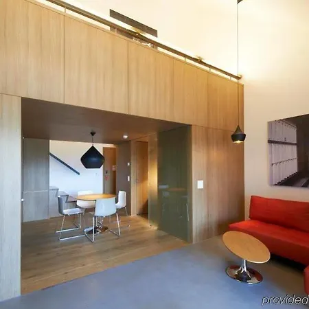 B2 4* Zurich