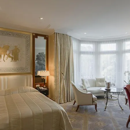 Hotel Savoy Baur En