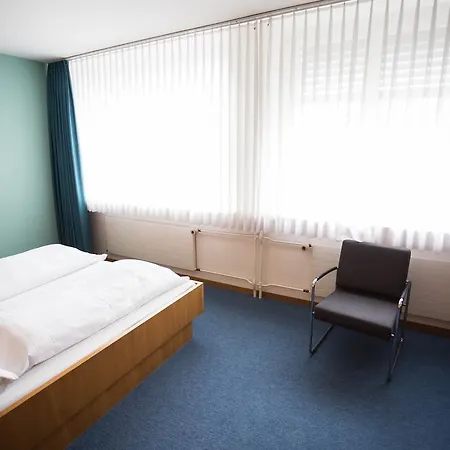X-tra Hotel 3*