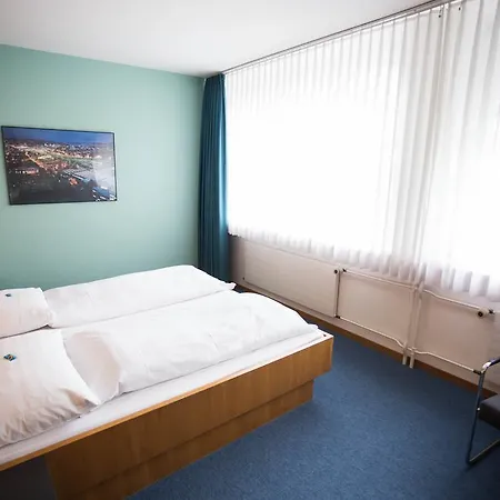 X-tra 3* Zurich